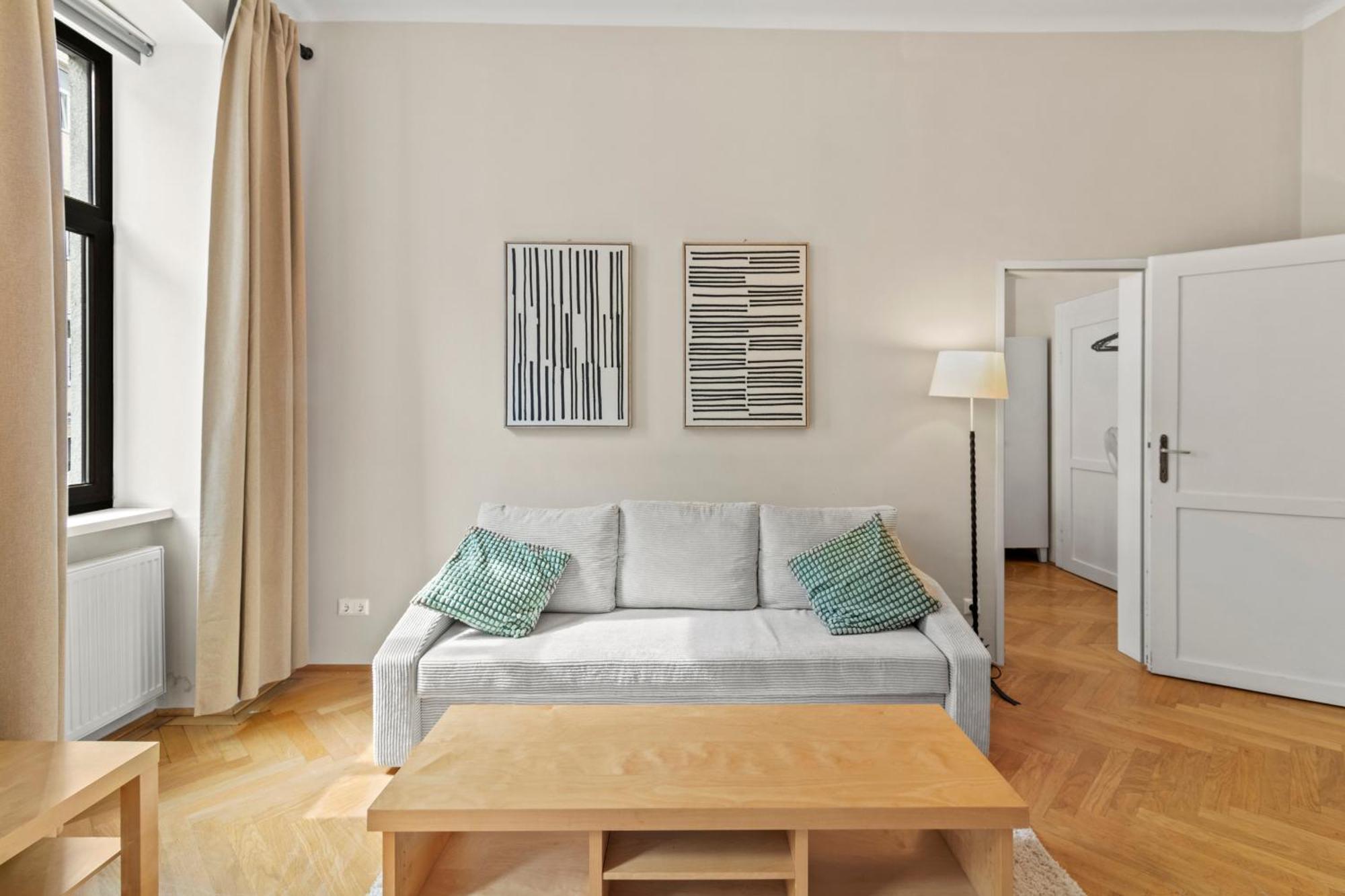 Chic Apartment - Near U3 Metro Bécs Kültér fotó