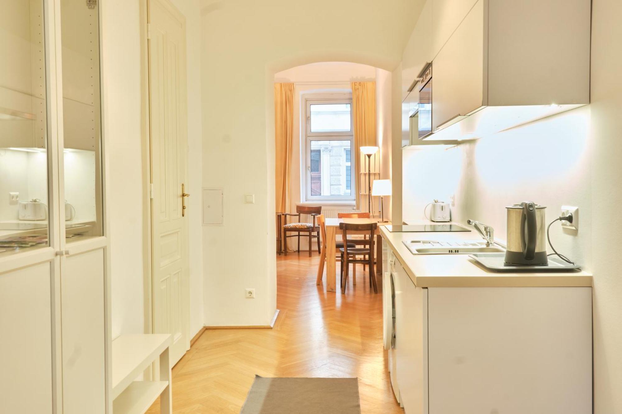Chic Apartment - Near U3 Metro Bécs Kültér fotó